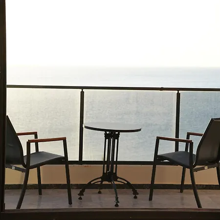 Ciftlique فندق Çeşme